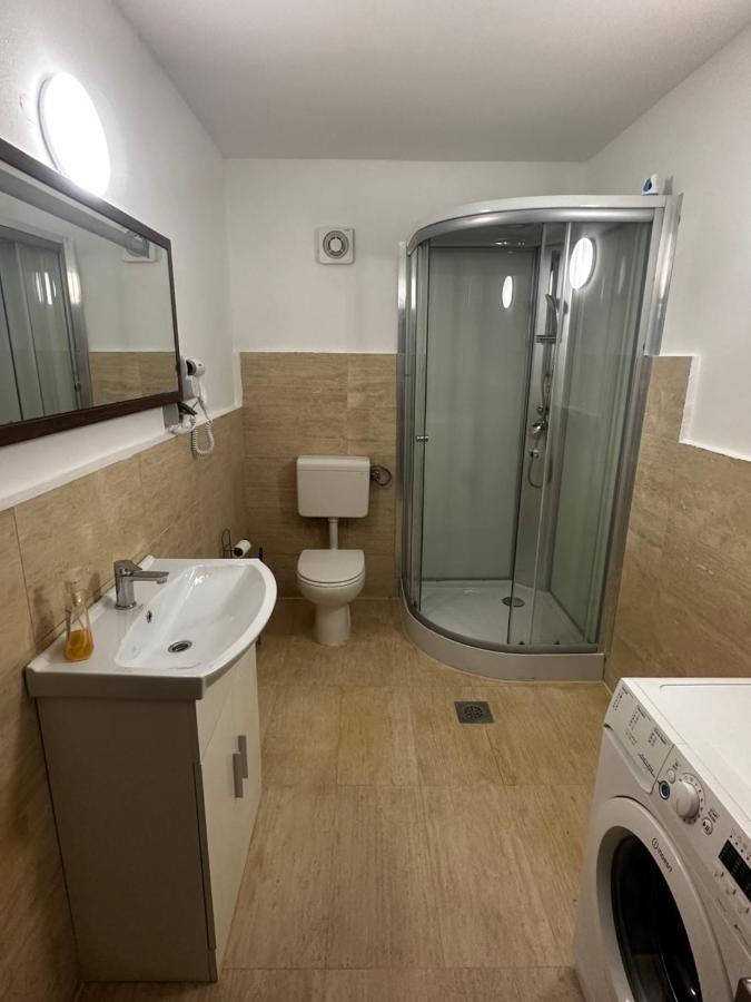 Origo Rooms And Apartments Stahovica Bagian luar foto